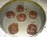 Foto del paso 5 de la receta: Rolls de chocolate con salsa de chocolate rápidos