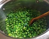 Zöldborsófőzelék (sült császárszalonnával) recept fázis 3 fotója