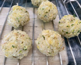 Foto del paso 3 de la receta: Bolitas de arroz y lubina con salsa de yogur