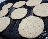 Foto del paso 3 de la receta: Crackers de avena comino y semillas