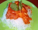 A picture of step 4 of Vermecelli Chinese noodle with red sauce.