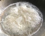 Gambar langkah 2 resipi Bihun Sup Sayur.
