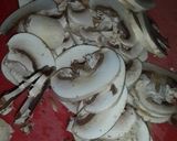 صورة لخطوة 2 من وصفة شوربه ماشروم