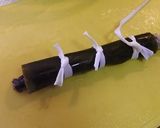 A picture of step 3 of Kombu Maki Rolls.