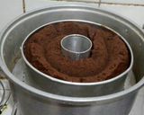 Foto langkah ke 6 dari resep 🍰 Bolu Coklat Kukus Tanpa Telur & Mixer 🍫.