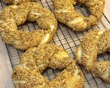 صورة لخطوة 10 من وصفة سيميت / سميط بالسمسم 🥯