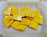 A picture of step 1 of For Halloween! Apple and Kabocha Squash Cake.