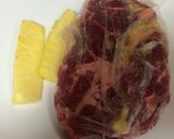 A picture of step 1 of Tender Beef Steak with Inexpensive Meat.