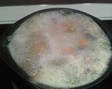 A picture of step 4 of Yummy veggie soup for babies.