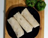 A picture of step 5 of Chicken cheese spring roll.