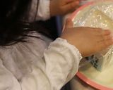 A picture of step 3 of Hishimochi-Style Soboro Rice for Dolls' Festival.