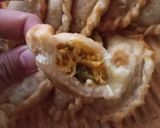Foto langkah ke 7 dari resep Cireng isi ayam pedas.