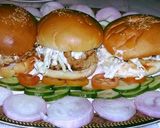 A picture of step 5 of Zinger burger #Ramdankitayari.
