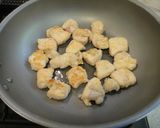 A picture of step 2 of Sweet and Savoury Braised Chicken and Daikon Radish with Yuzu Pepper Paste.