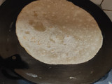 गेहूँ ज्वार की रोटी (gehu jowar ki roti recipe in Hindi)