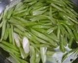 A picture of step 3 of Seasonal Spring Taste! Boiled Young Burdock (Leafy Burdock).