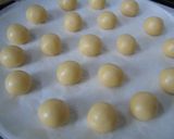 A picture of step 3 of Very Easy! Crispy Snowball Cookies.