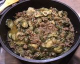 Une image de l'étape 10 de Bœuf épicé aux courgettes, oignons et persil.