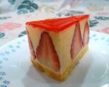 A picture of step 39 of Le Fraisier (French-Style Strawberry Shortcake).