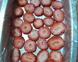 Foto del paso 3 de la receta: Postre con 3 ingredientes 🍌🍓🍫