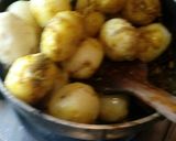 A picture of step 6 of Aloo dum with samba(musambi).