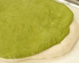 A picture of step 7 of Spiral Green Tea Roll Bread.