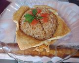 Foto langkah ke 5 dari resep Nasi Goreng Seafood ala Dapur Asfa.