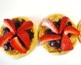 A picture of step 6 of Strawberry & Azuki Dorayaki with a Buttery Aroma.