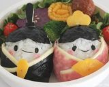 A picture of step 12 of Doll Festival Charaben Hina Doll Rice Balls.