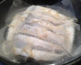 A picture of step 3 of Sardines Simmered in Soy Sauce.