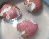 Foto del paso 1 de la receta: Chorizos y Papas achatadas