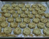 Foto langkah ke 6 dari resep Choco Peanut Thumbprint Cookies.