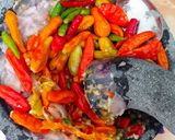 Foto langkah ke 6 dari resep Sambal bawang awet.