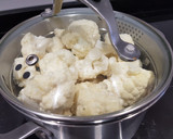 Foto del paso 1 de la receta: Pizza con base de coliflor especial