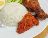 Foto langkah ke 9 dari resep Nasi Lemak Ayam Goreng Mamak.