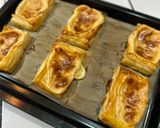 Foto langkah ke 2 dari resep Cheese Puff Pastry.