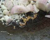 A picture of step 2 of Masala pav.