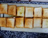 A picture of step 6 of Chicken bread pizza.