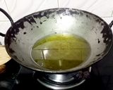 A picture of step 3 of Dhaba-Style Chole Puri.