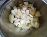 A picture of step 3 of Almond Apple Shake.