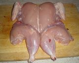 Foto del paso 1 de la receta Pollo asado con limón y romero