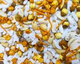 A picture of step 4 of Bhelpuri.