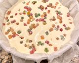 Foto del paso 5 de la receta: Tarta de queso rellena con frutas confitadas