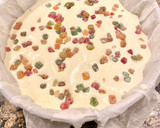 Foto del paso 5 de la receta: Tarta de queso rellena con frutas confitadas