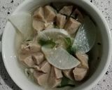 Foto langkah ke 3 dari resep 849) Sayur Bening Lobak Bakso.