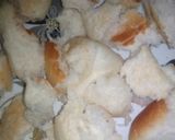 A picture of step 1 of Masala pav.