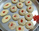 বাটার নাট ক্যুকিজ (butter nut cookies recipe in Bengali) রেসিপি ধাপ - 1 ছবি