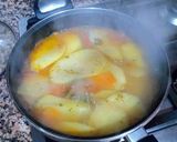 Foto del paso 6 de la receta Guiso de marinero en cazuela con patatas y alguna que otra cosa