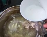 Gambar langkah 3 resipi Sup Pecah Telur dengan Wakame.