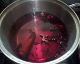 Foto del paso 2 de la receta: Té de canela y jamaica☕🧡❤️